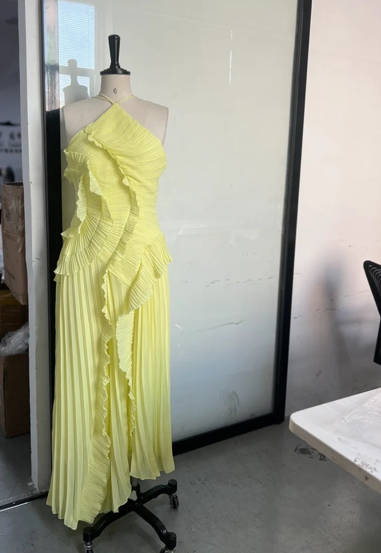 Elegant Purple Halter A Line Prom Gowns Ruffles Tiered Backless.